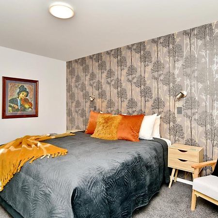 Brockworth Place - Christchurch Holiday Homes Exteriér fotografie